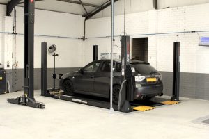 Black car at Mr Tyre Bloxwich