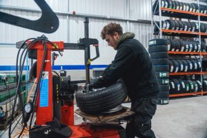 Mr Tyre Leeds tyre change